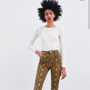 NWT Zara Snake Print Skinny Jeans
